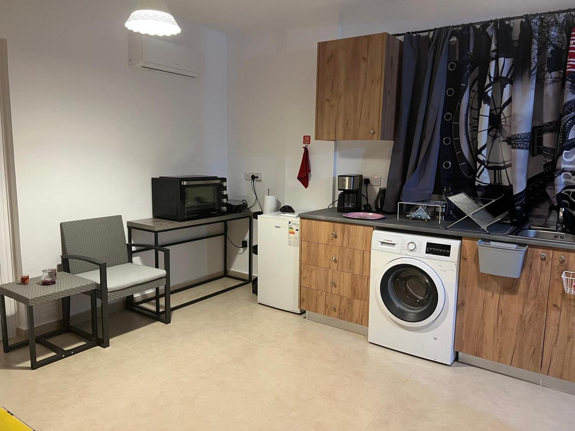 Charalambous Apartment Paphos Eksteriør billede