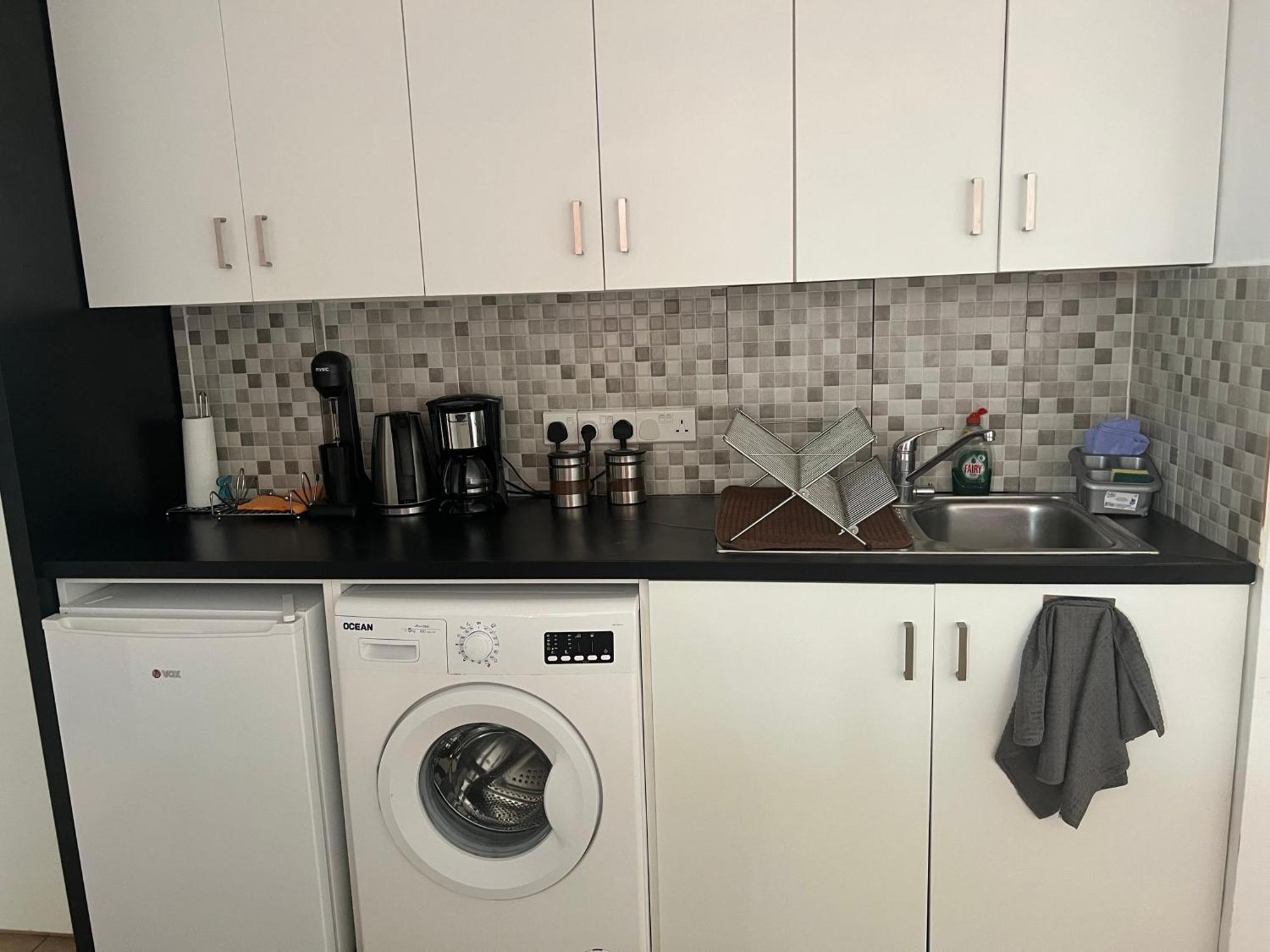 Charalambous Apartment Paphos Eksteriør billede