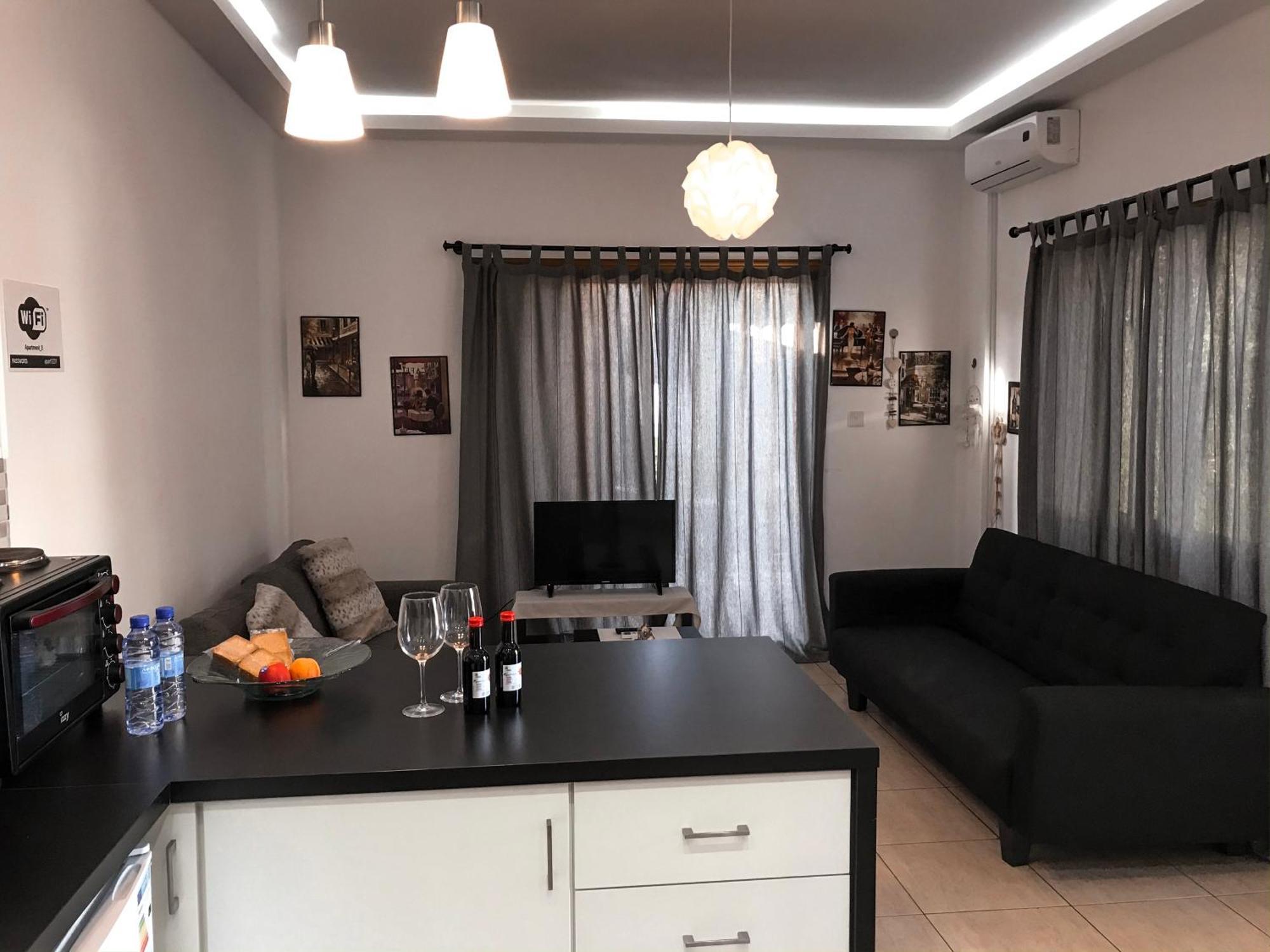 Charalambous Apartment Paphos Værelse billede